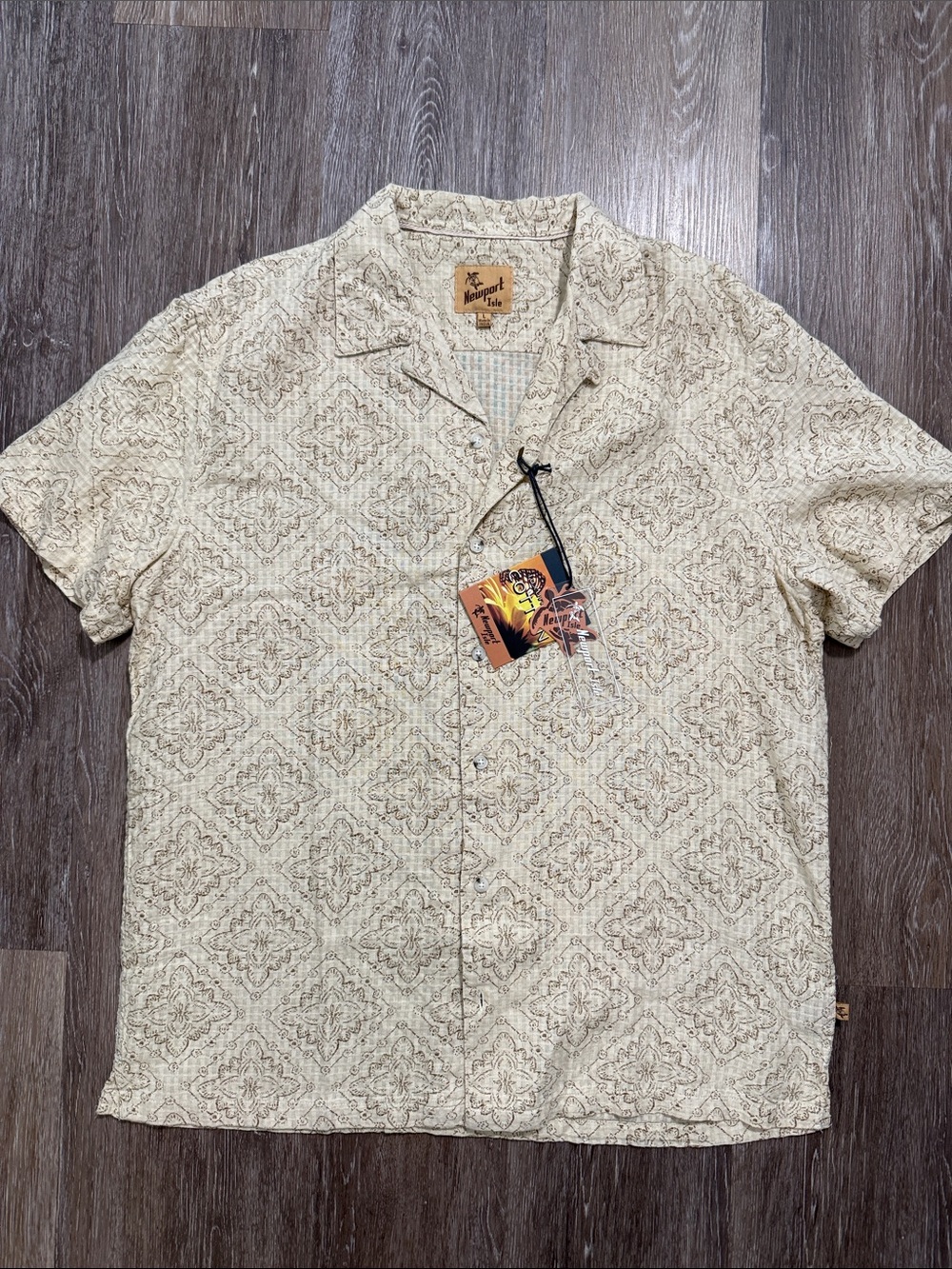 NWT Newport Men's Short Sleeve Button-Down Shirt L